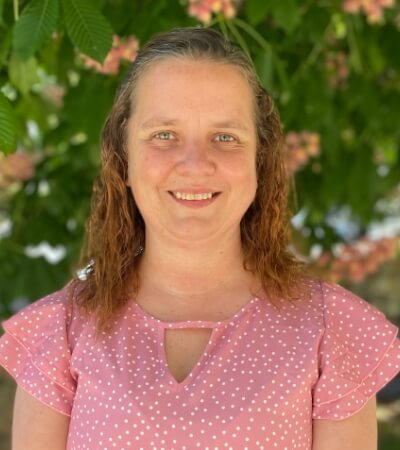 receptionsist-Brevard-NC-Laura-Long